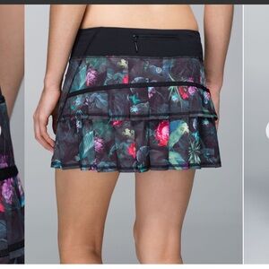 Lululemon sz 8 Curious Jungle Pace Setter tennis running skirt skort pickleball